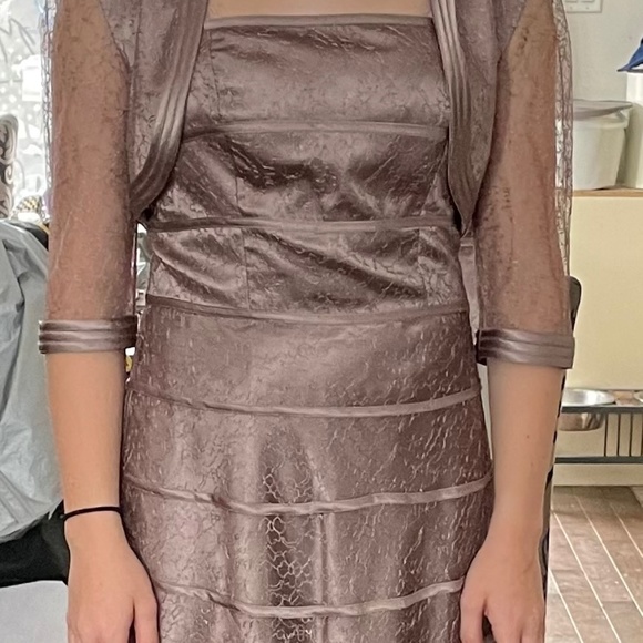 2piece long Ballgown wedding, grad or cocktail mother of the bride - Picture 4 of 4